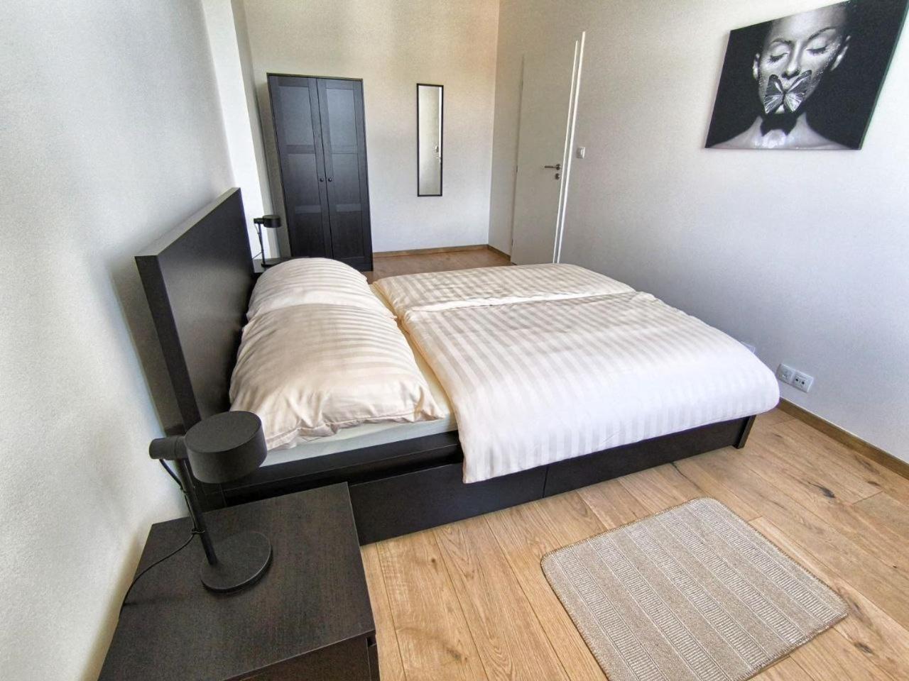 Isabel'S Suites Prag Exteriör bild
